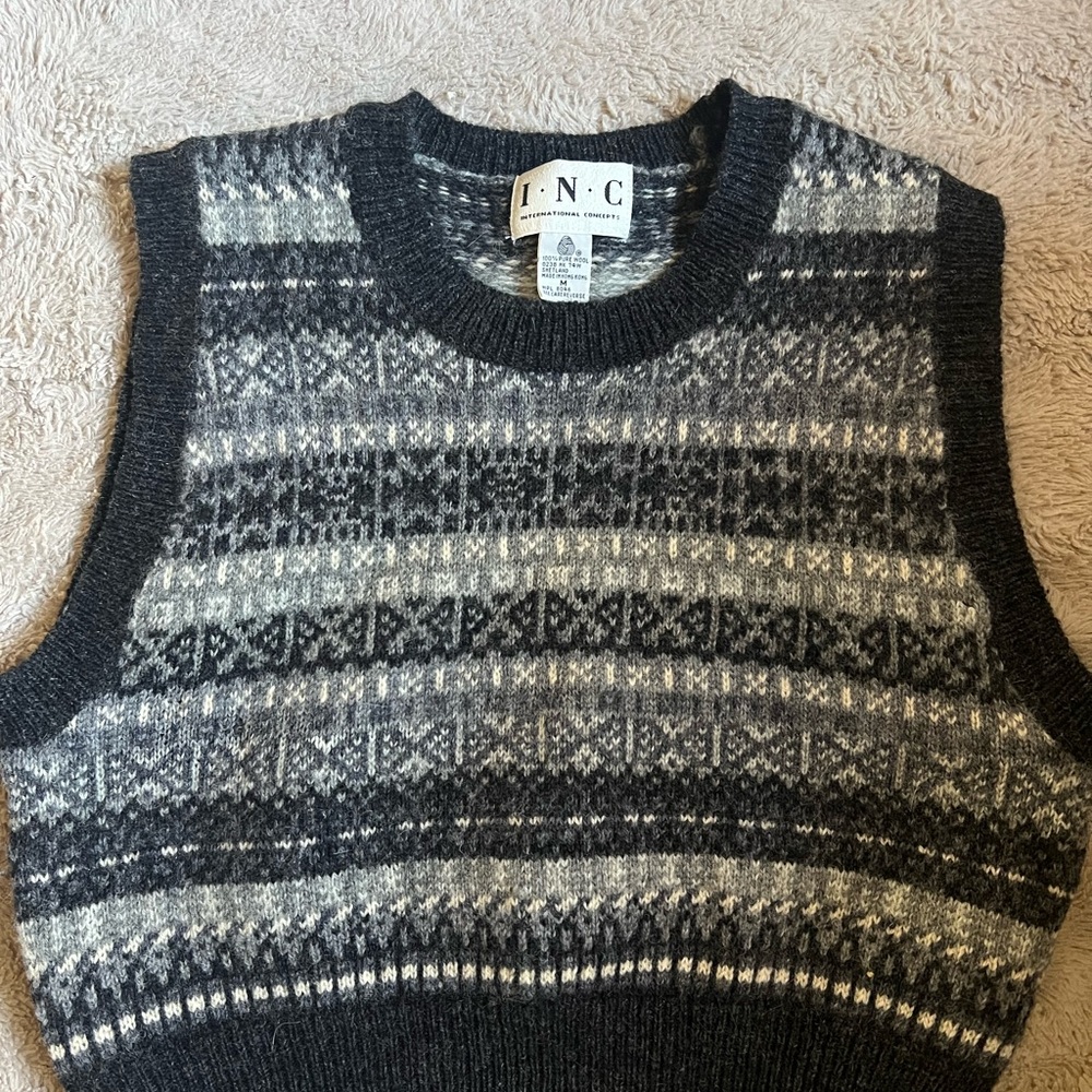 INC International Concepts 100% wool Black and Gray Patterned Sweater Vest